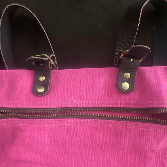 Pink backpack with leather straps - Picture 2 of 4